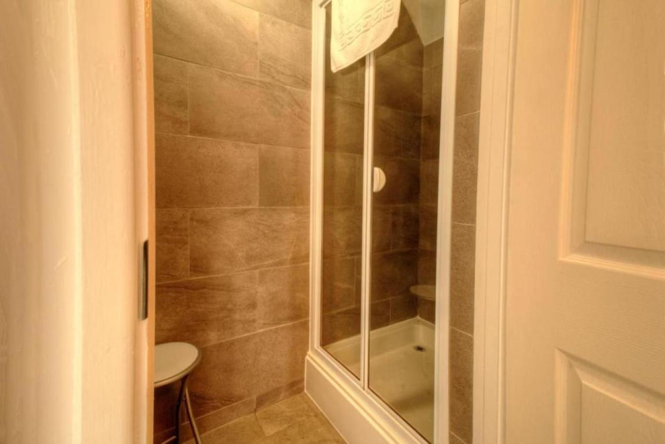 סאות' היילינג Air Maison - Solent View Beachfront Apartment מראה חיצוני תמונה